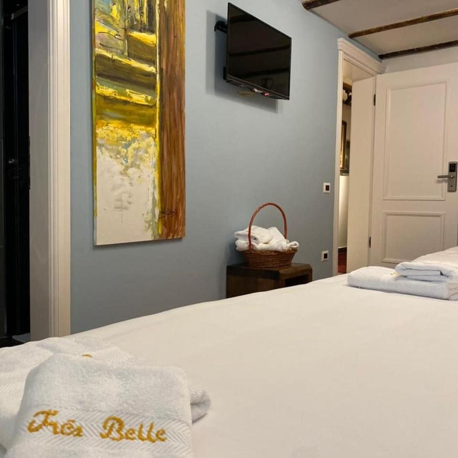 Hotel Tres Belle Korcza Zewnętrze zdjęcie